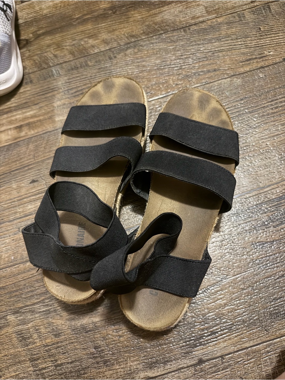 Women’s Black Elastic Strap Slide Sandals